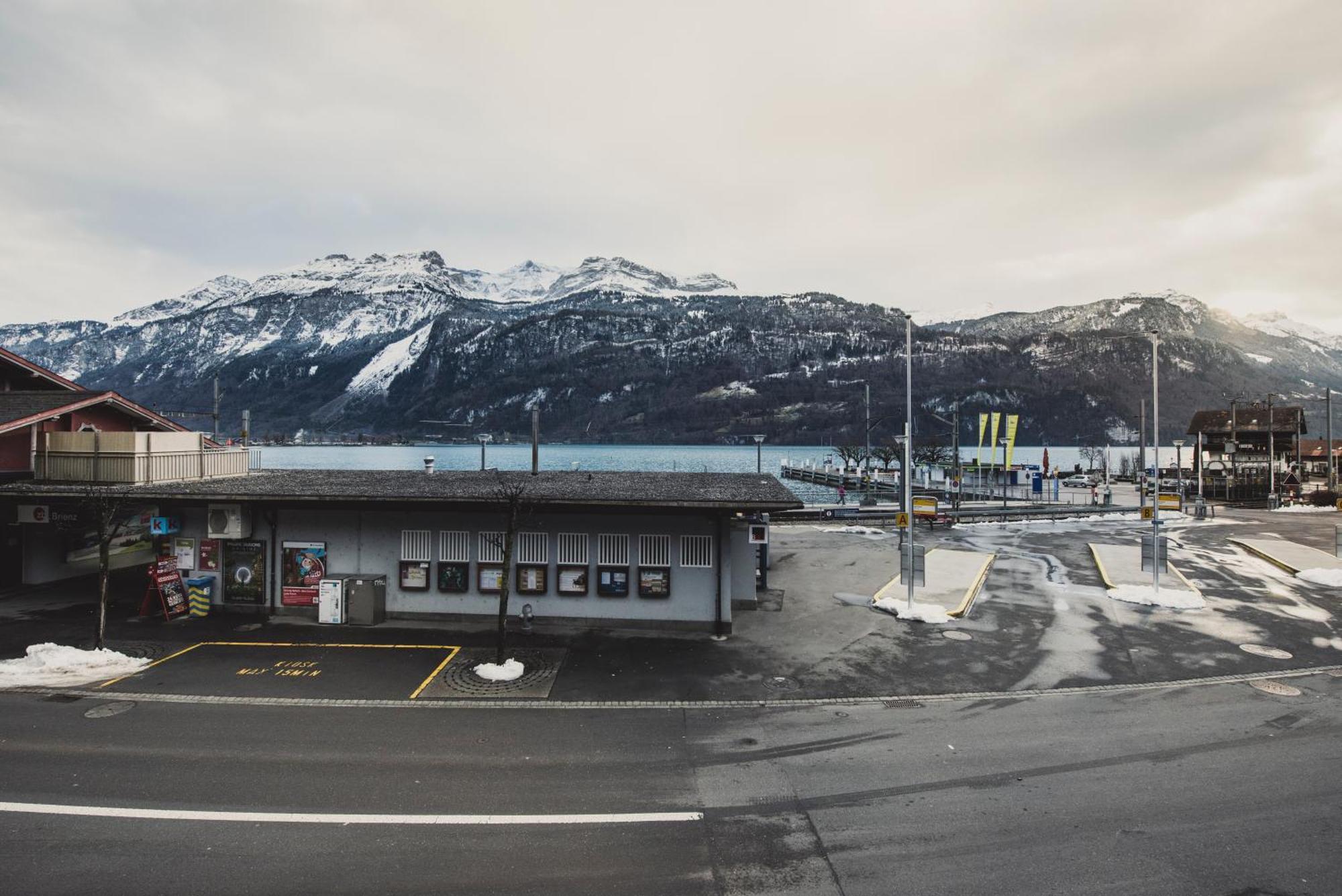 Hotel Weisses Kreuz Brienz  Buitenkant foto