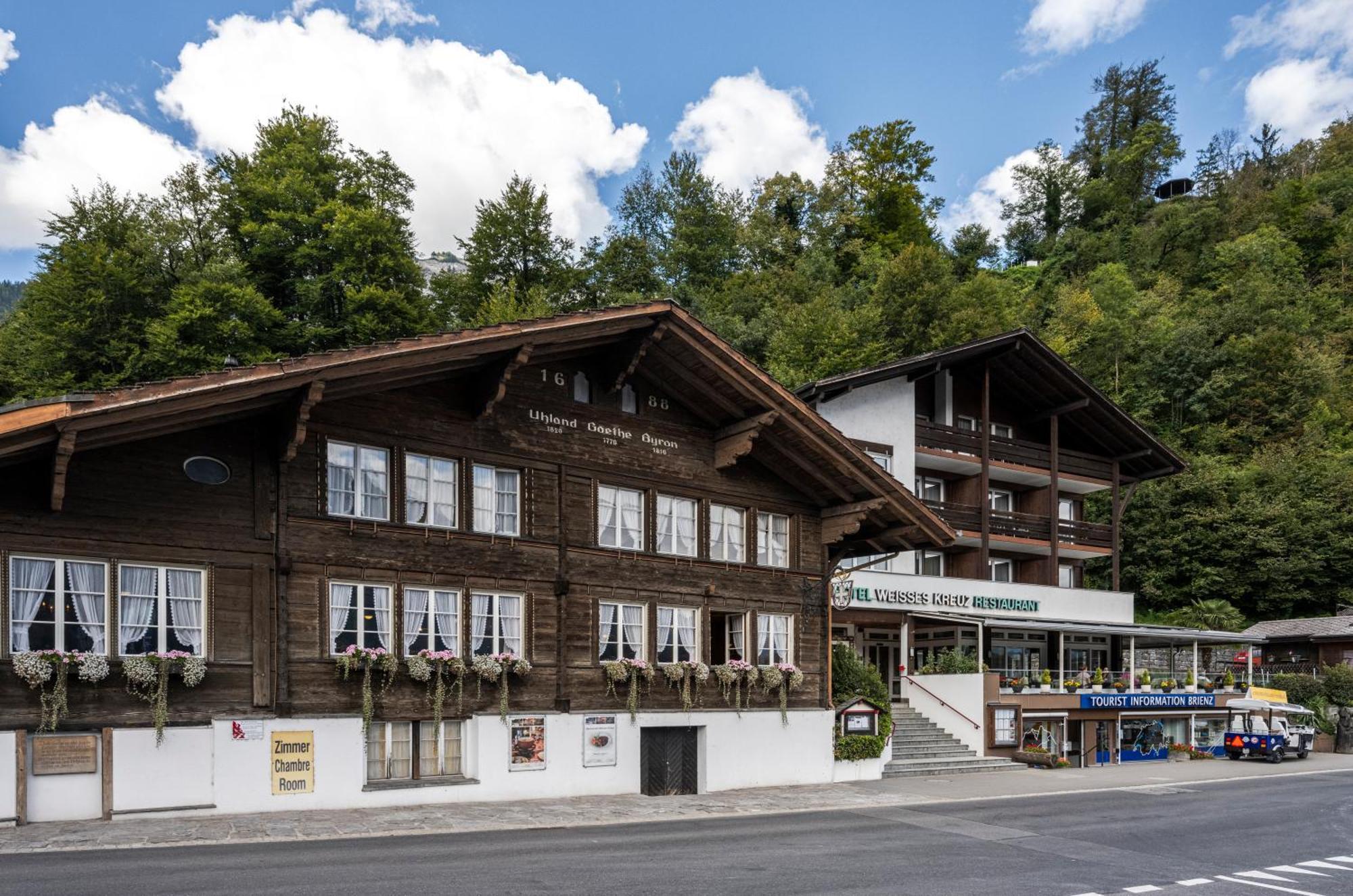 Hotel Weisses Kreuz Brienz  Buitenkant foto