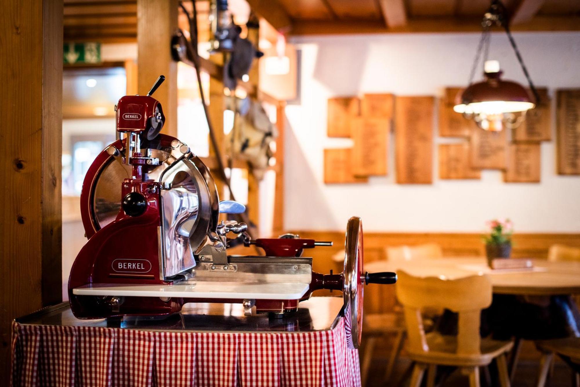 Hotel Weisses Kreuz Brienz  Buitenkant foto