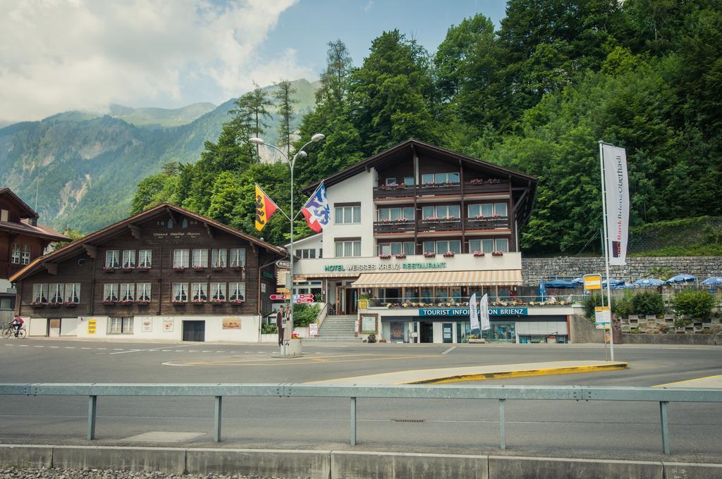 Hotel Weisses Kreuz Brienz  Buitenkant foto